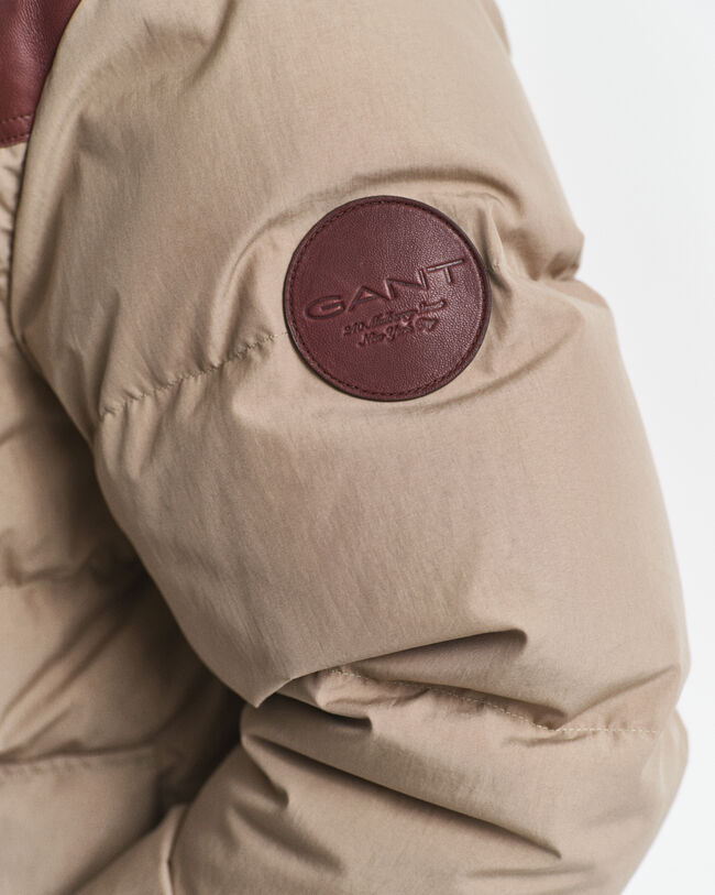 Puuvillainen hanhenuntuvaparka