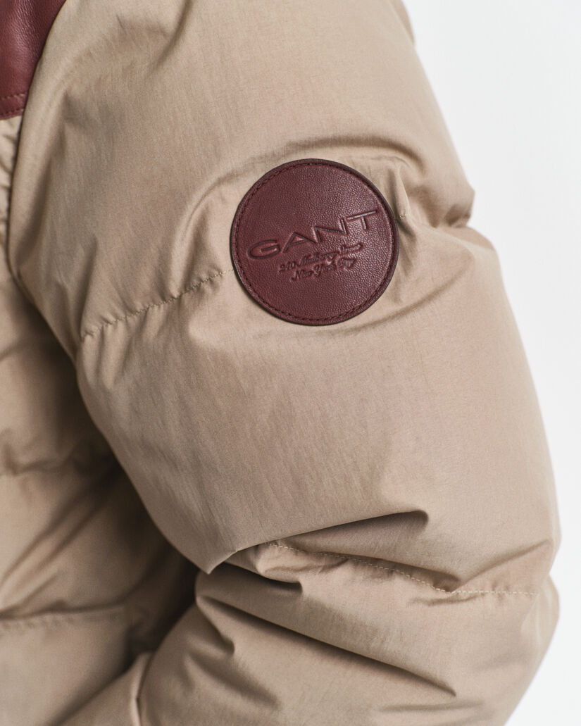 Puuvillainen hanhenuntuvaparka