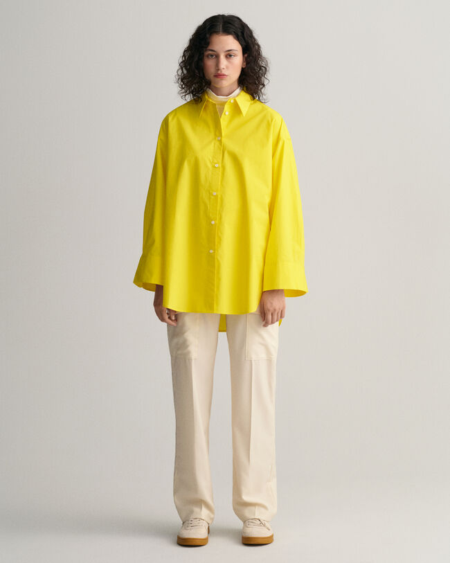 Oversized fit ‑mitoitettu paita leveillä kalvosimilla