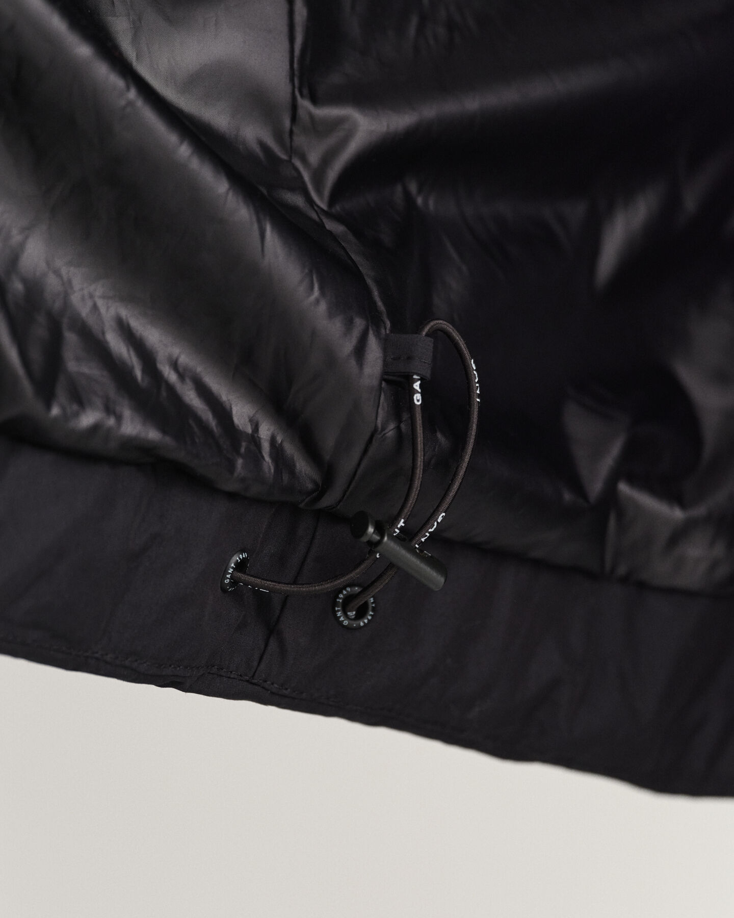 Pitk&auml; Alta-untuvatakki