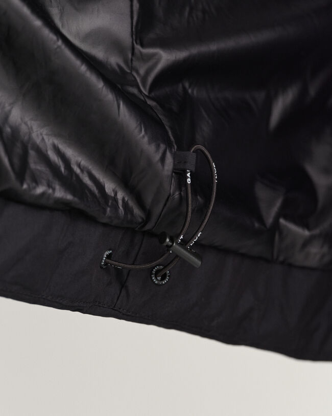 Pitk&auml; Alta-untuvatakki