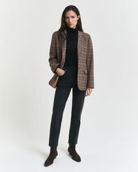 Slim fit ‑mitoitetut vajaamittaiset mustat farkut