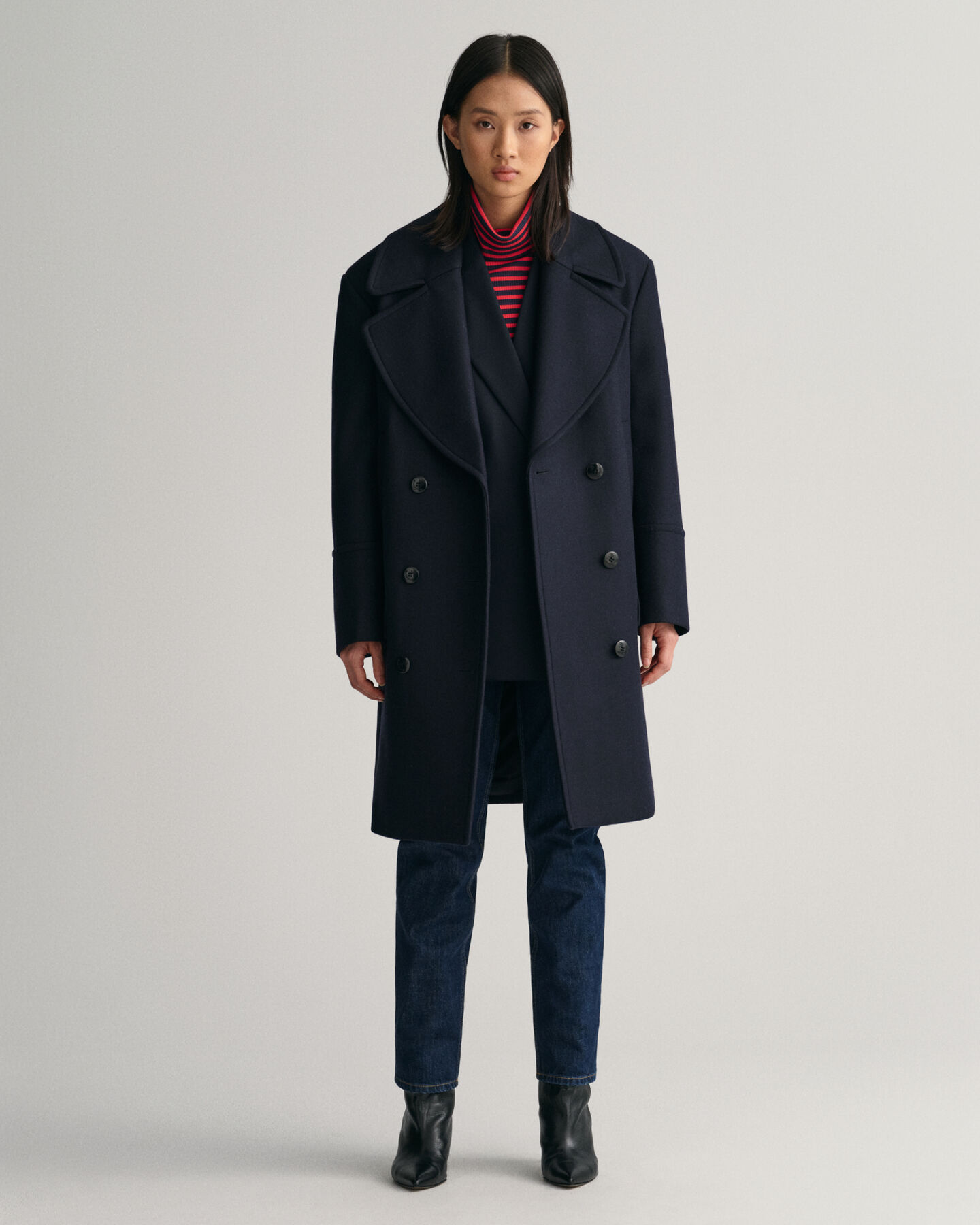 Villasekoitteesta valmistettu kansitakki