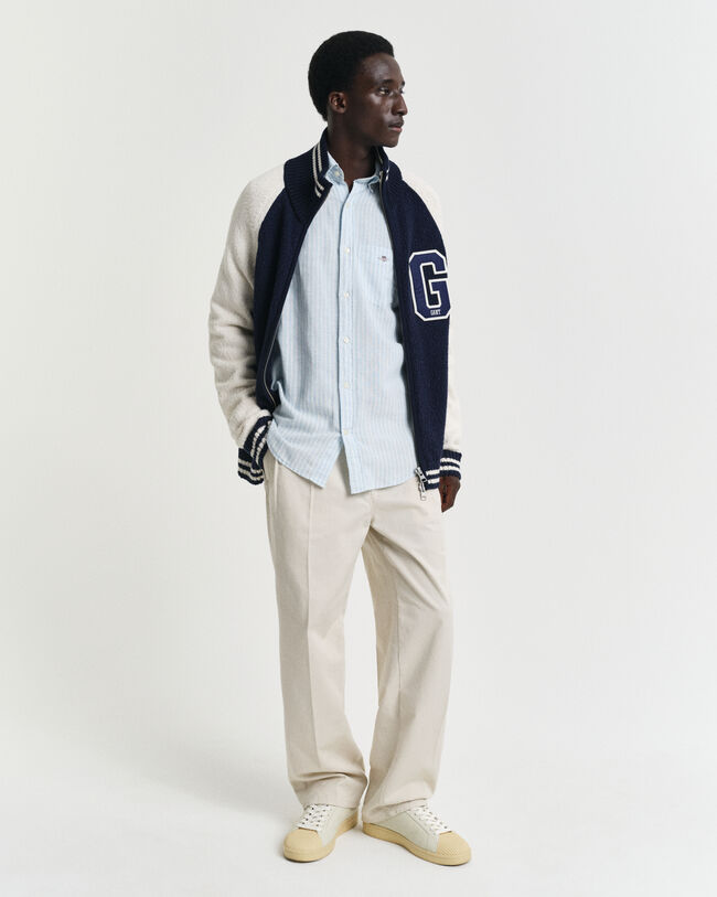 Regular fit ‑mitoitettu raitapaita puuvillapellavaa