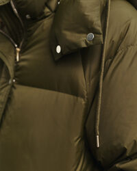 Kokopitkä untuvatakki