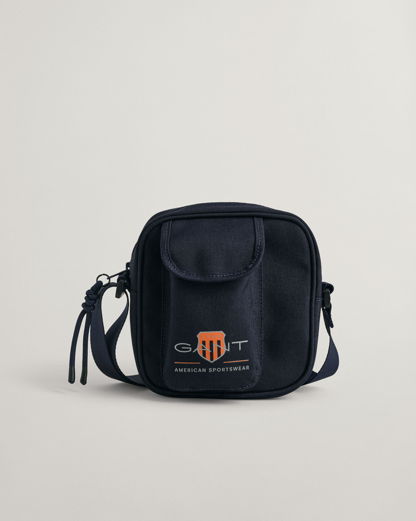 Teens‑malliston Contrast Shield ‑laukku