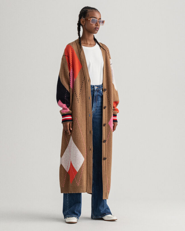 Pitk&auml; Argyle-neuletakki