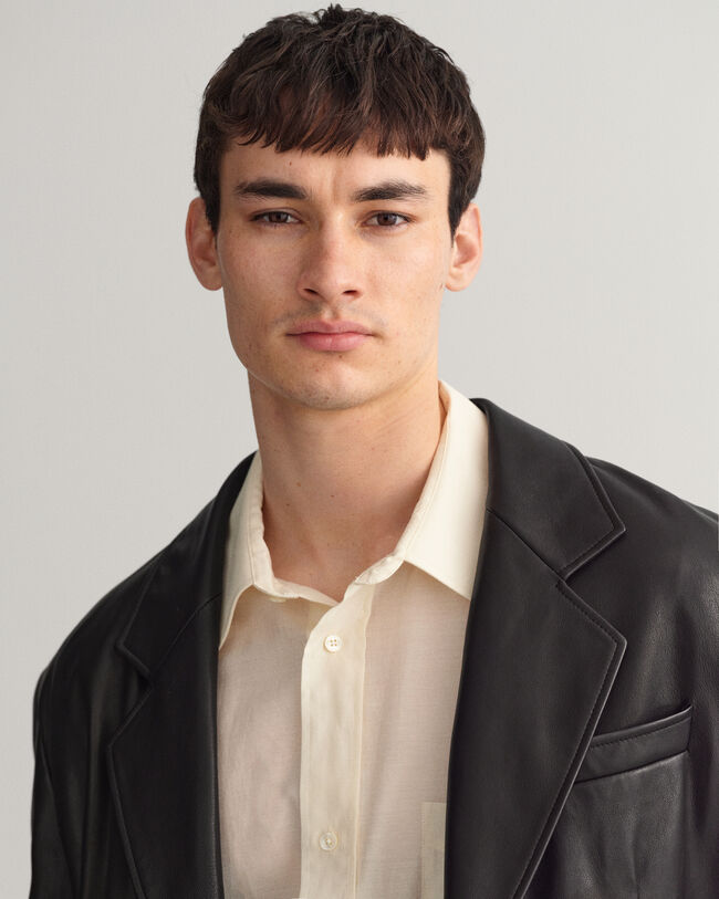 Oversized fit ‑mitoitettu nahkableiseri