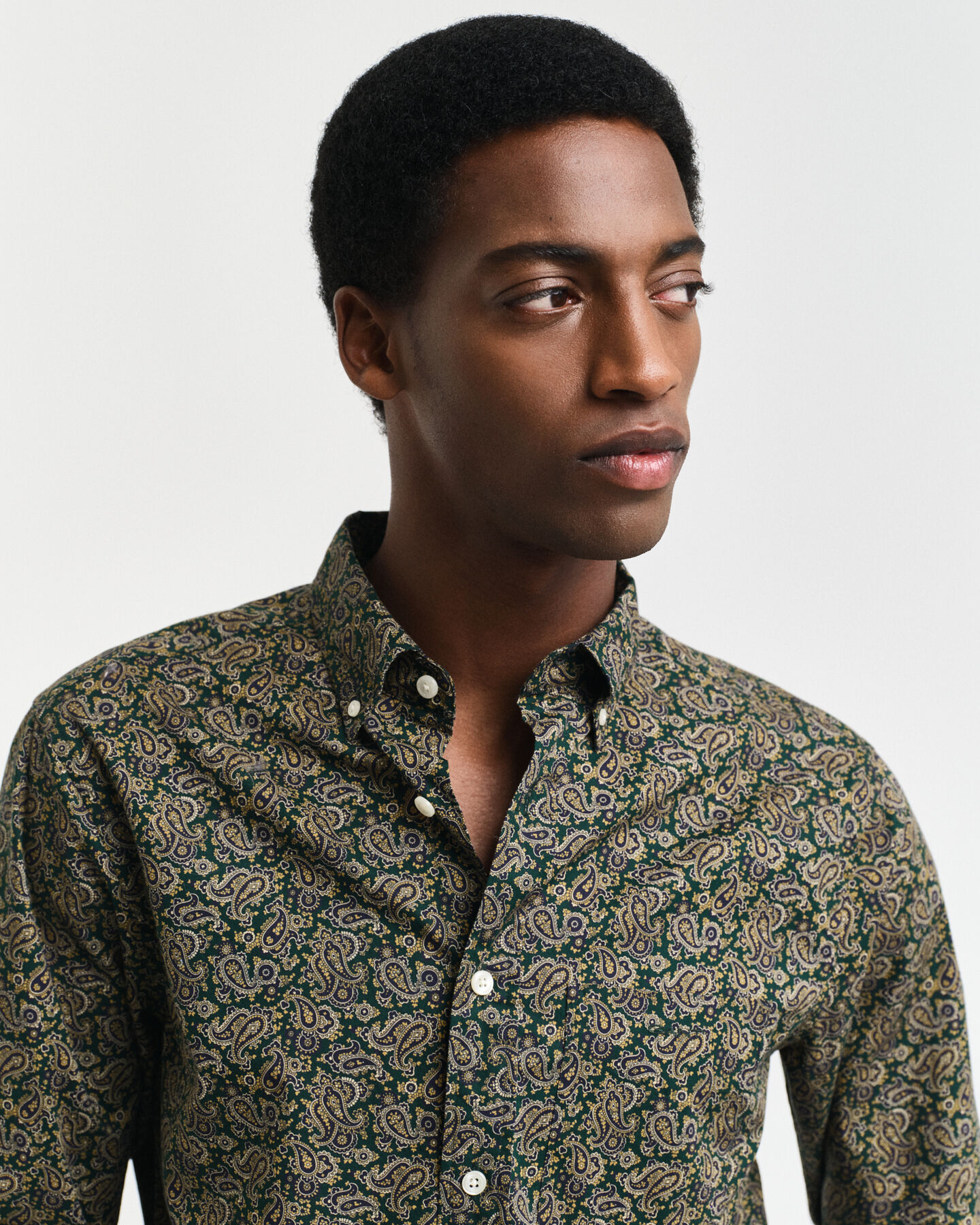 Regular fit ‑mitoitettu paisley-printtipaita