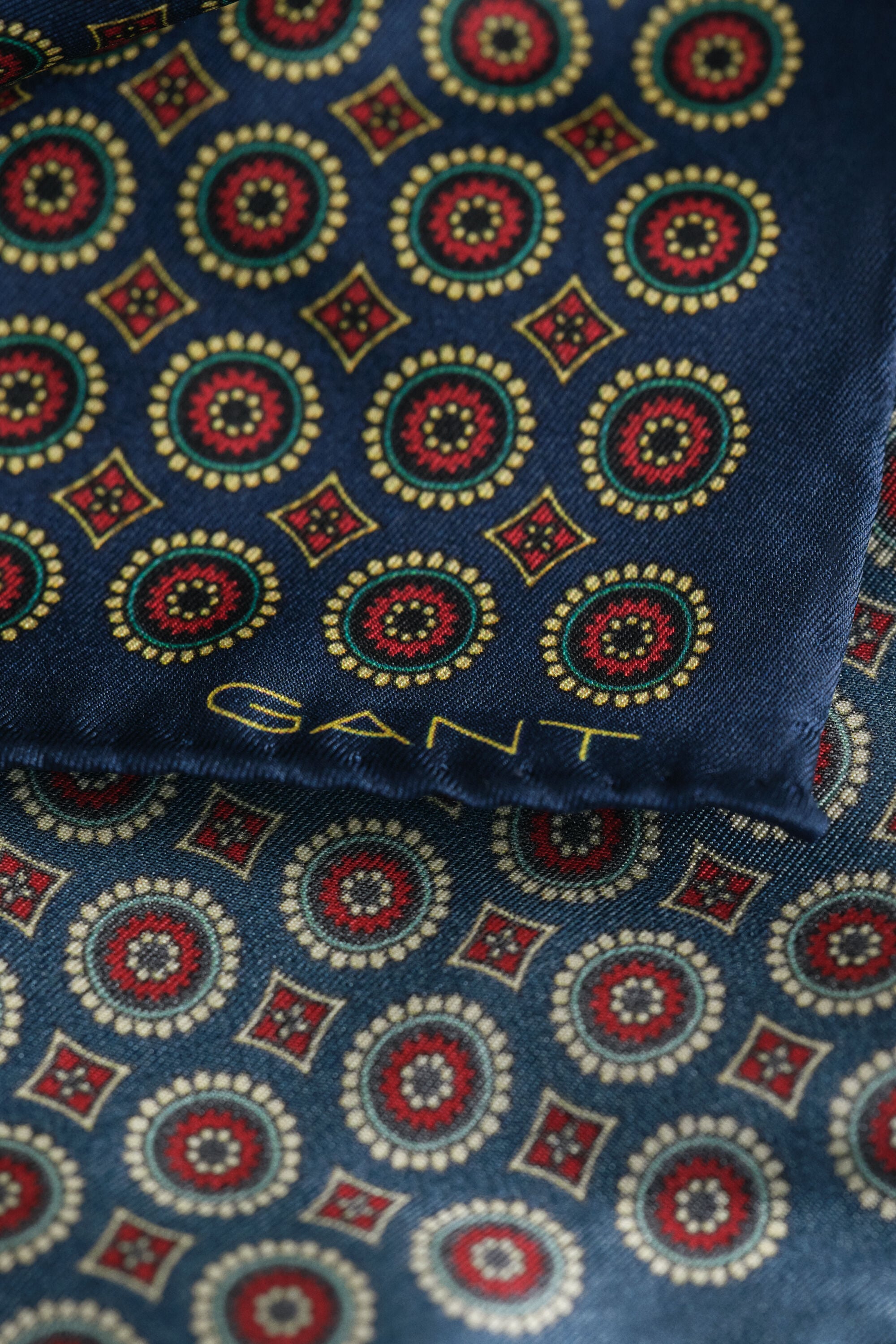 Printtikuvioitu Foulard-taskuliina