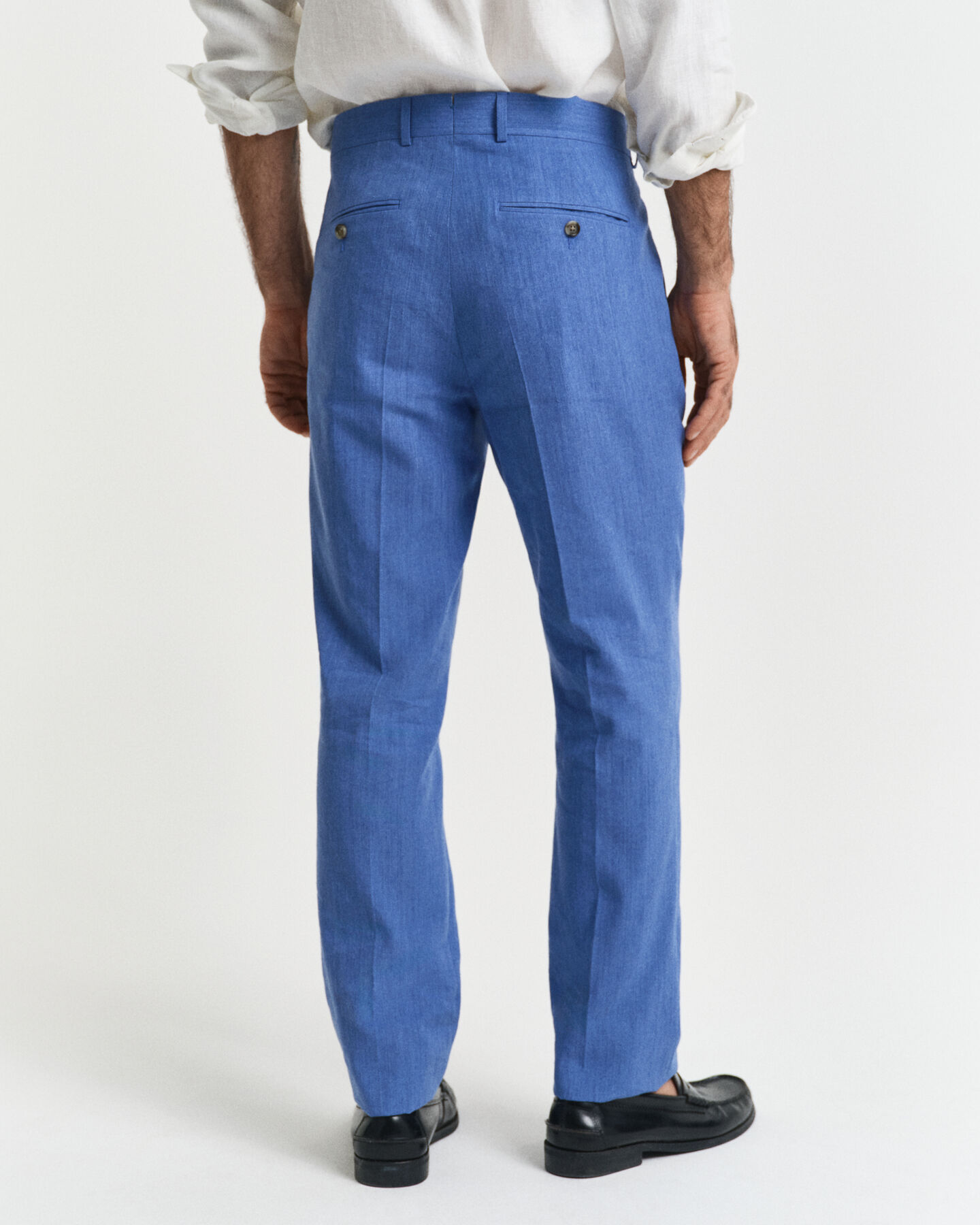 Slim&nbsp;fit ‑mitoitetut puuvilla-pellavaiset puvunhousut