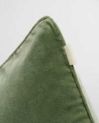 Velvet-tyynynp&auml;&auml;llinen