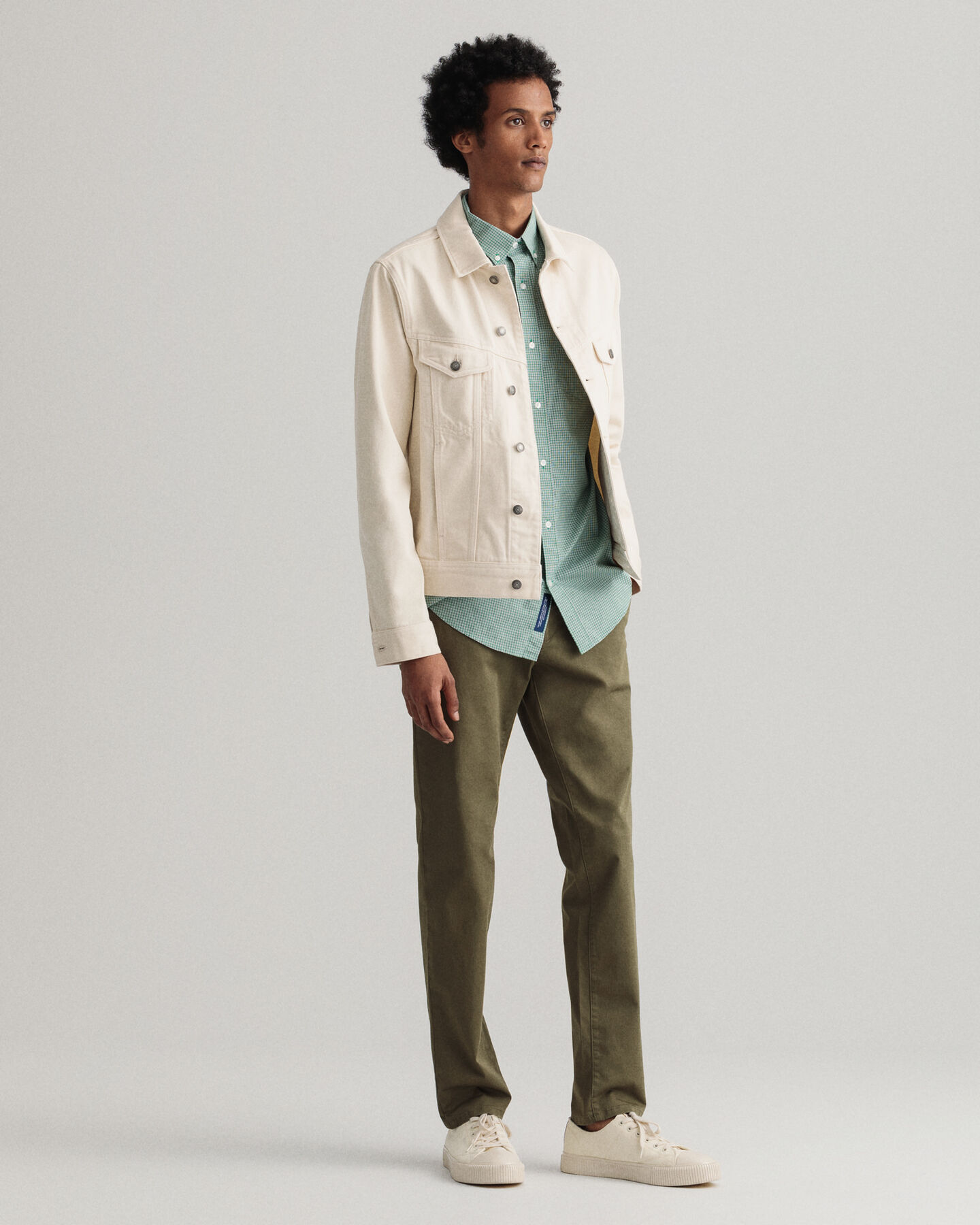 Slim fit ‑mitoitetut Hallden-tvillichinot