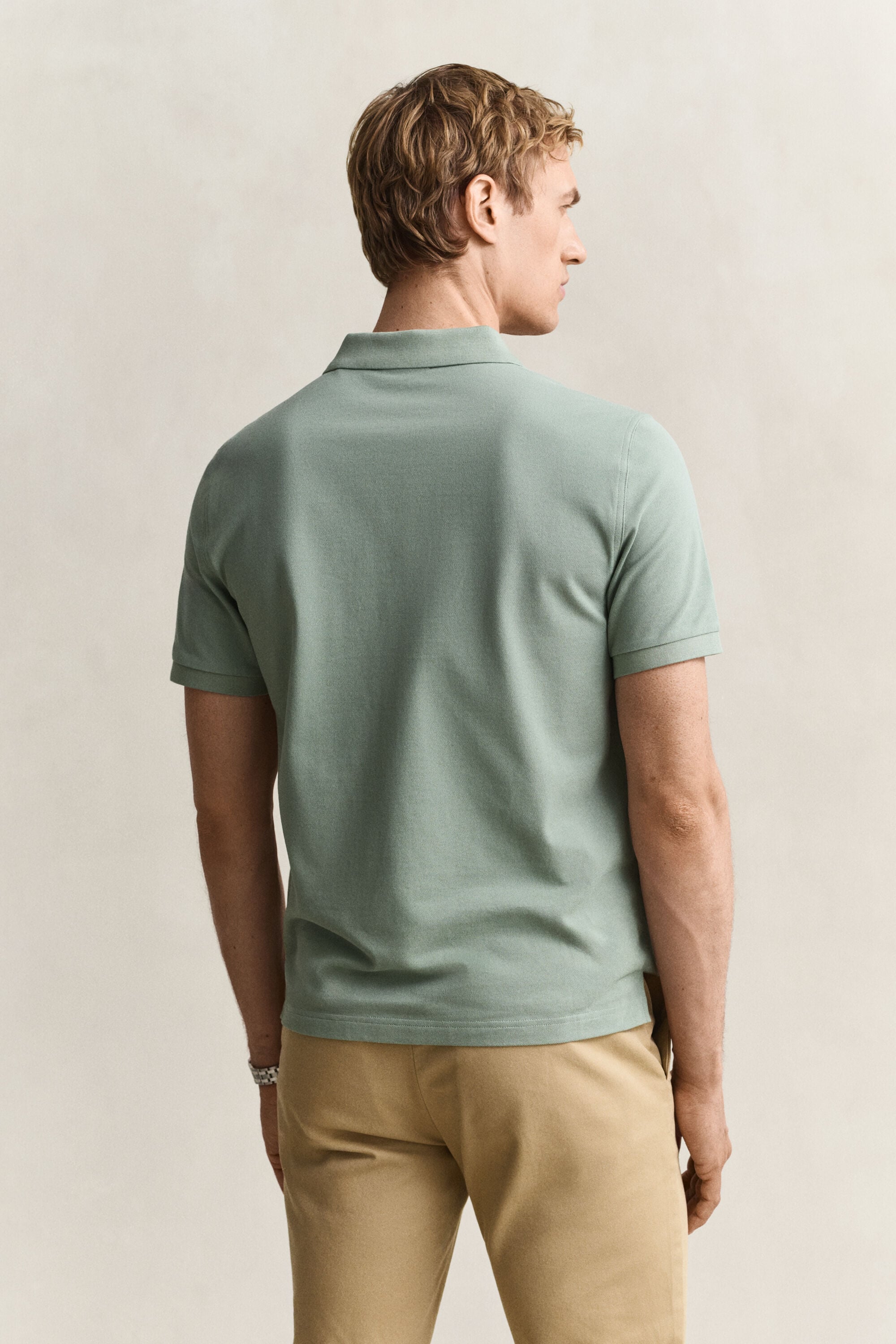 Regular fit ‑mitoitettu pikeepaita