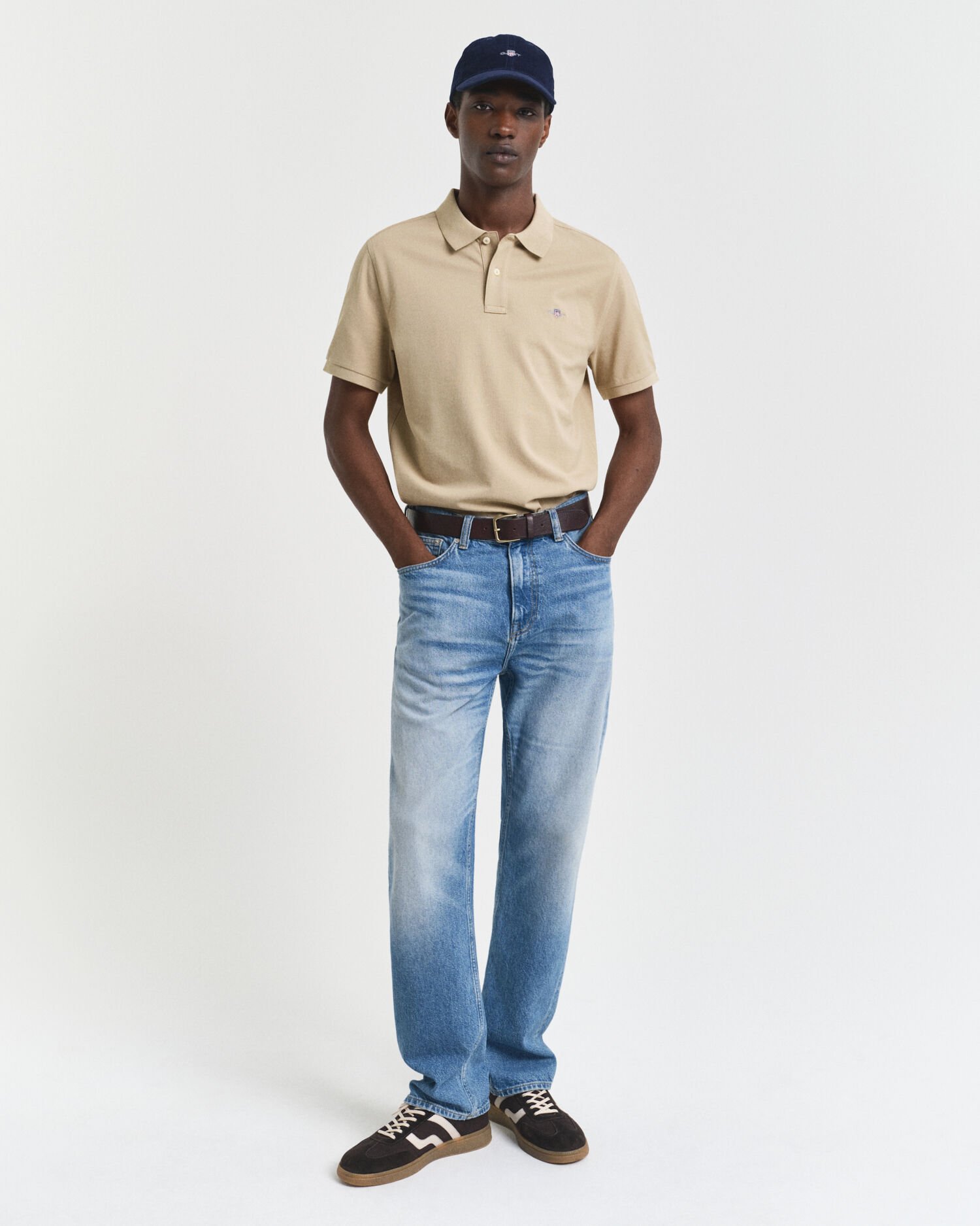 Regular fit -mitoitettu Shield-pikeepaita