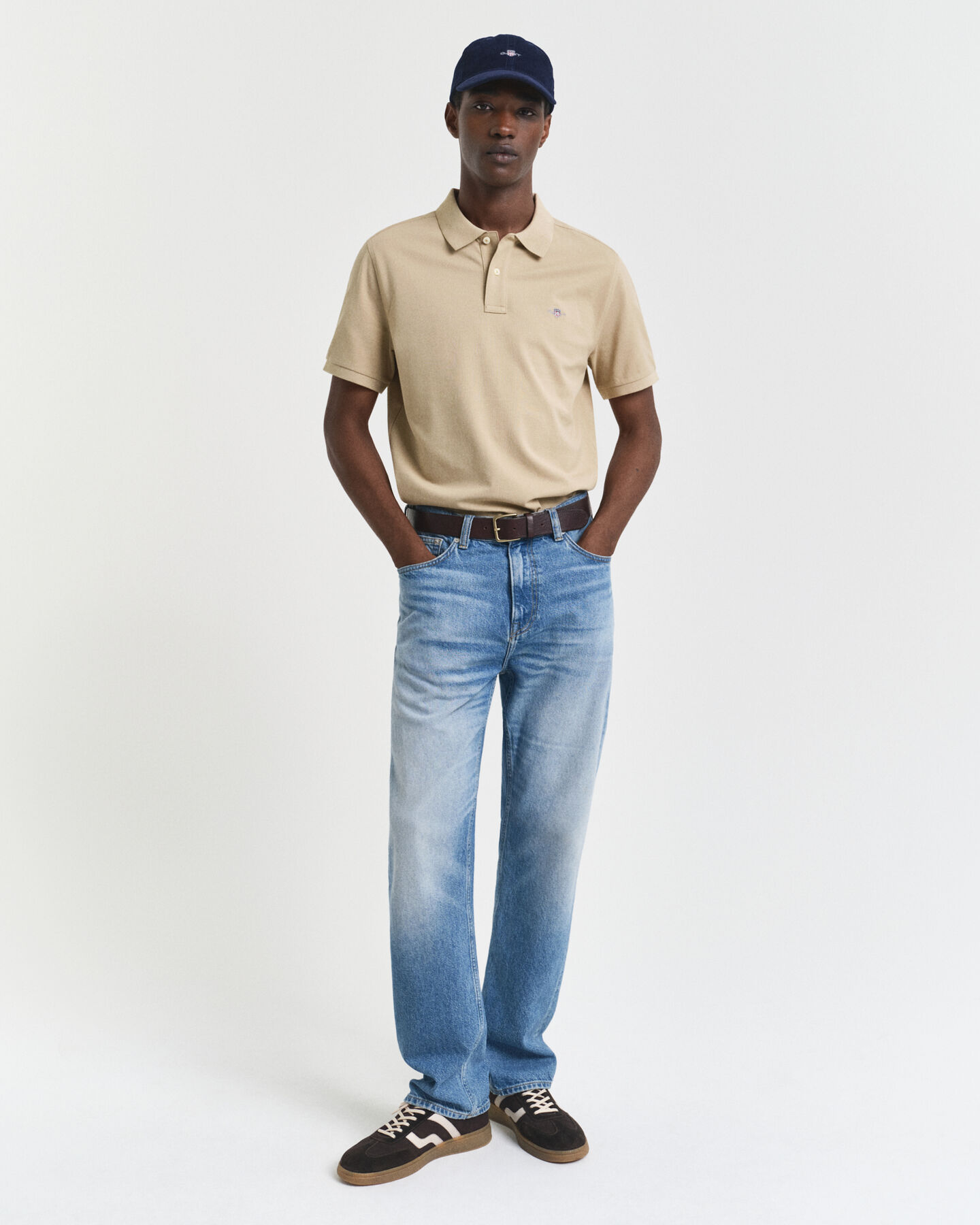 Regular fit -mitoitettu Shield-pikeepaita