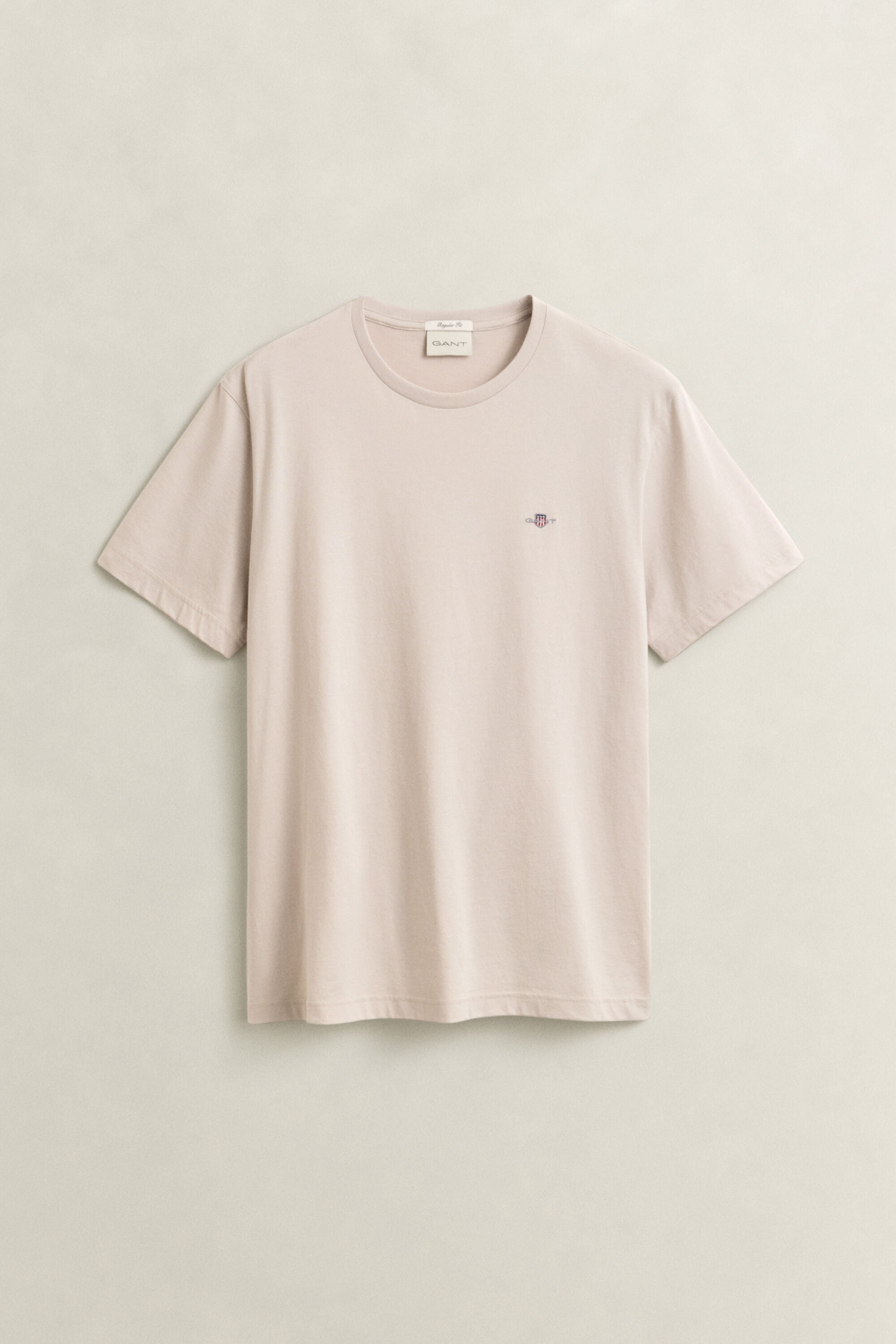 Regular fit ‑mitoitettu Shield-t‑paita