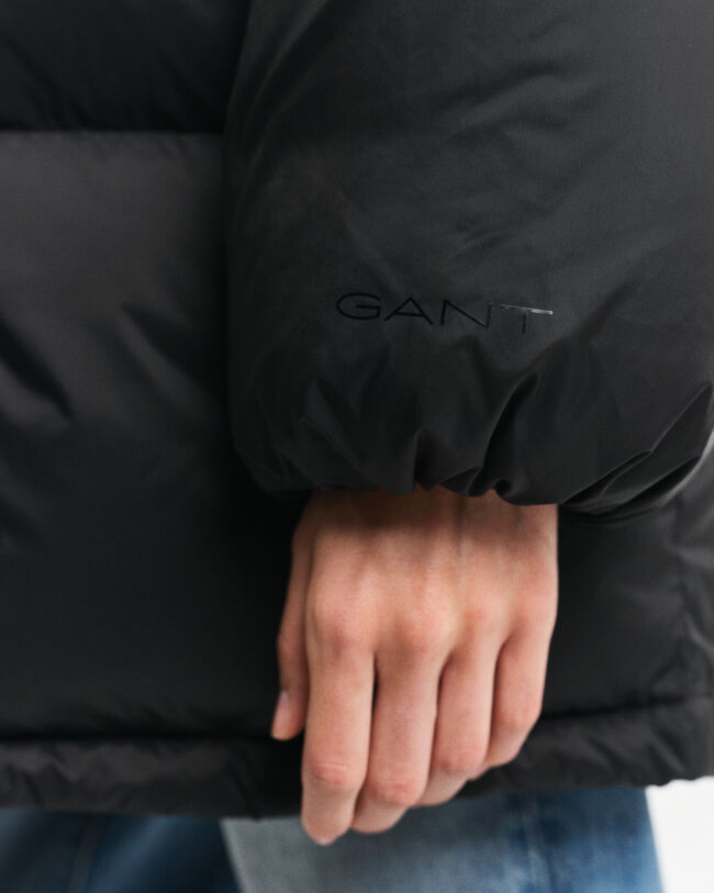 Puolipitkä untuvatakki