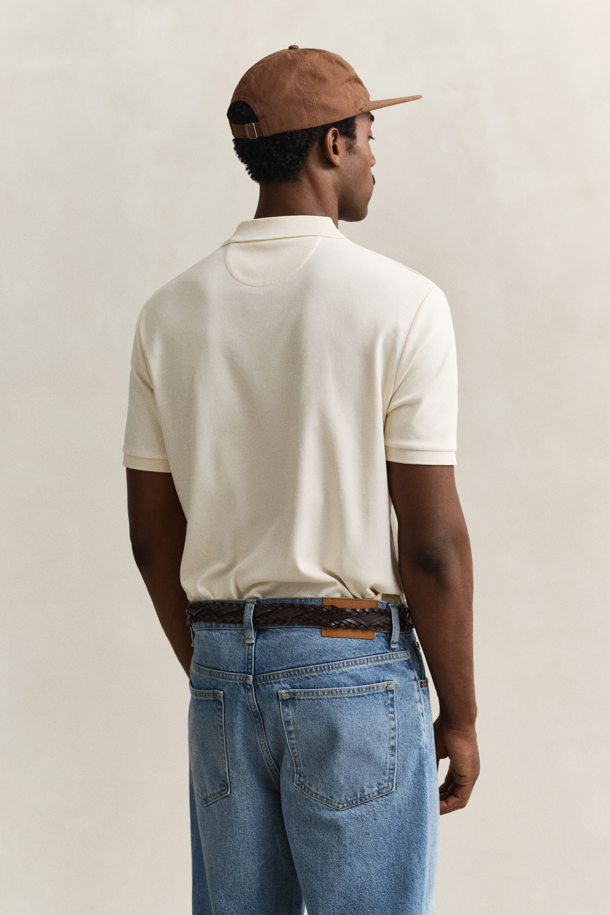 Pikeepaita collegeneulosta