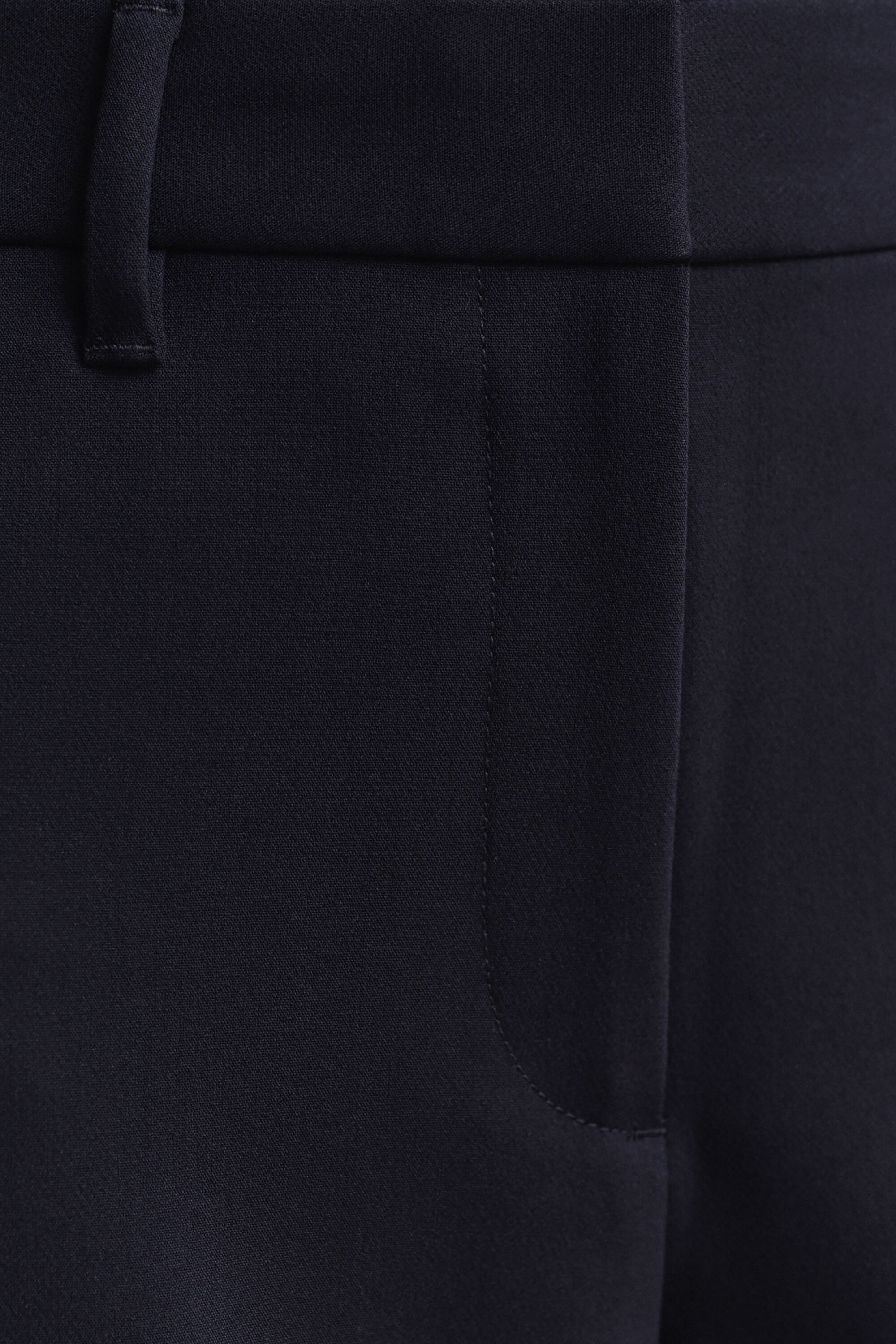 Slim fit ‑mitoitetut housut