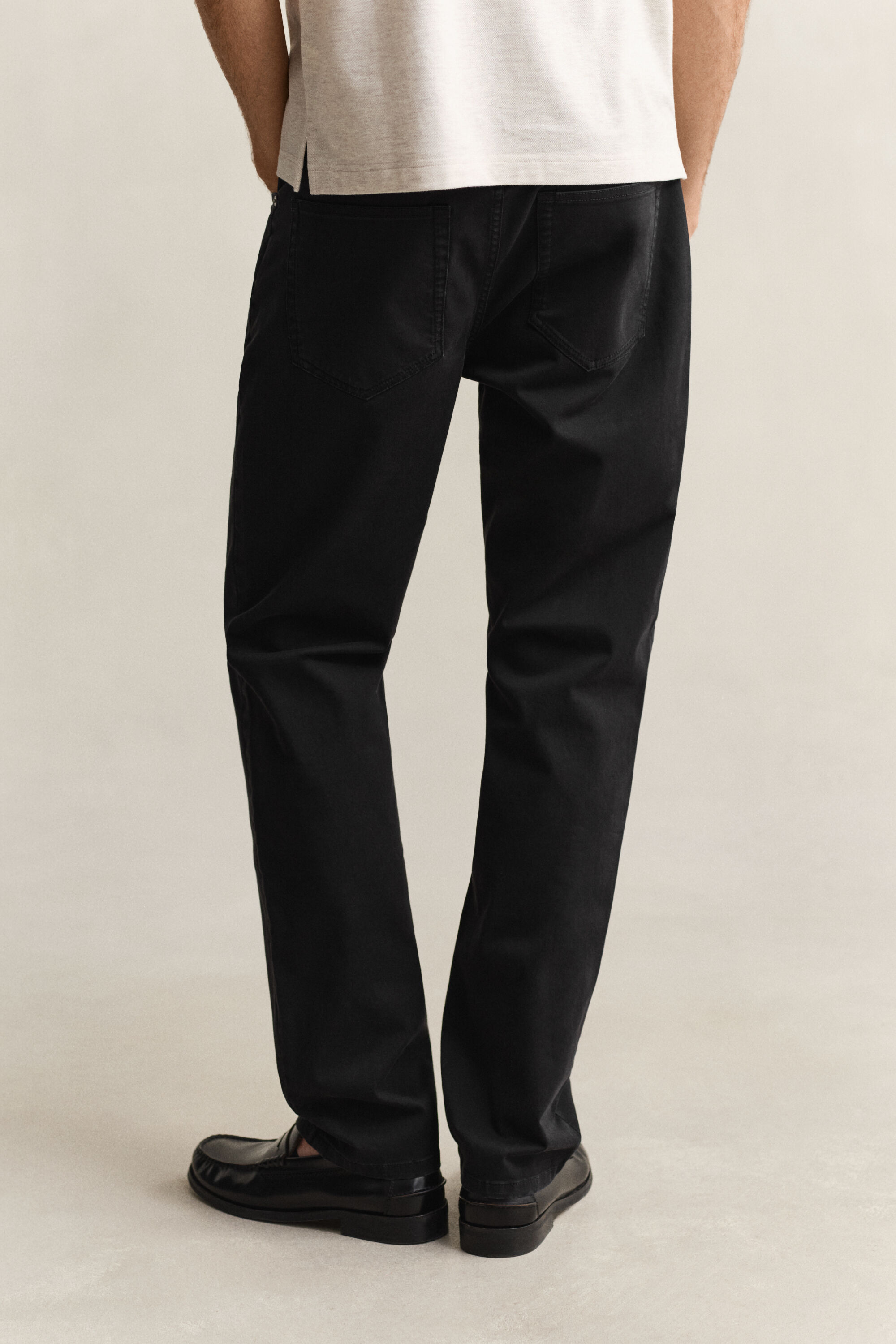 Regular fit ‑mitoitetut Desert-farkut