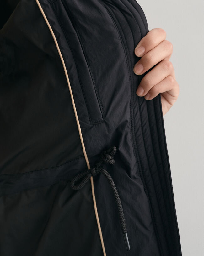 Kokopitkä untuvatakki