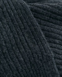 Ohut villakaulaliina