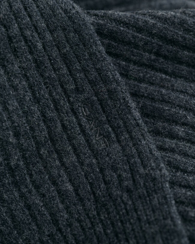 Ohut villakaulaliina