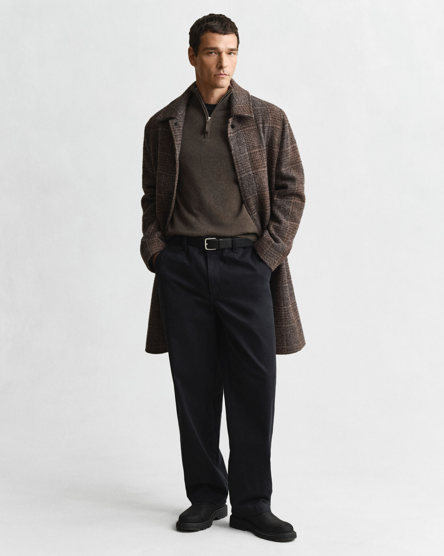 Ohut lampaanvillaneule, vetoketjukaulus