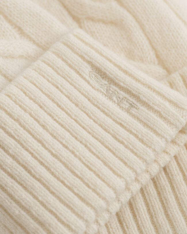 Villainen palmikkoneulepipo