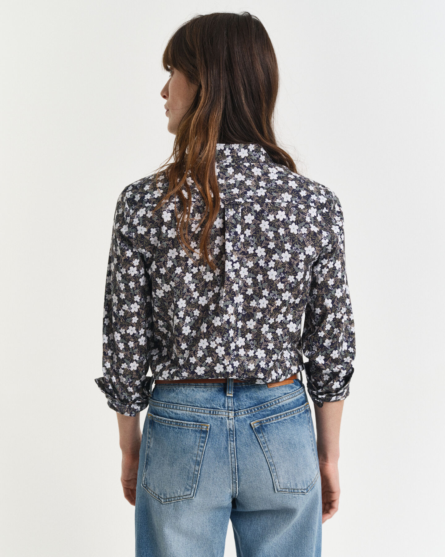 Regular fit ‑mitoitettu kukkaprinttipaita puuvillavoileesta