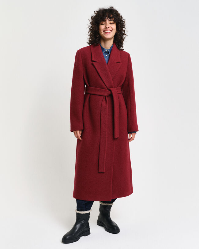 Kohopintainen kietaisutakki