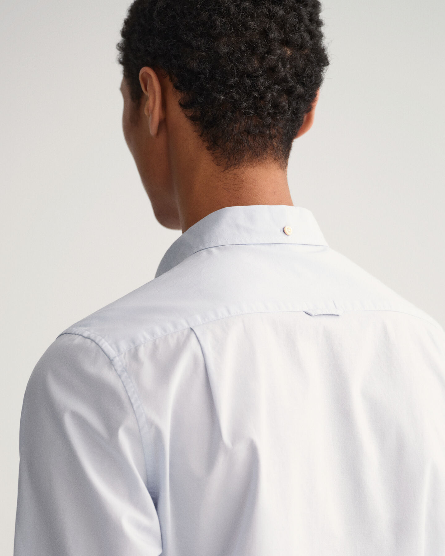 Slim fit ‑mitoitettu paita broadcloth-kankaasta