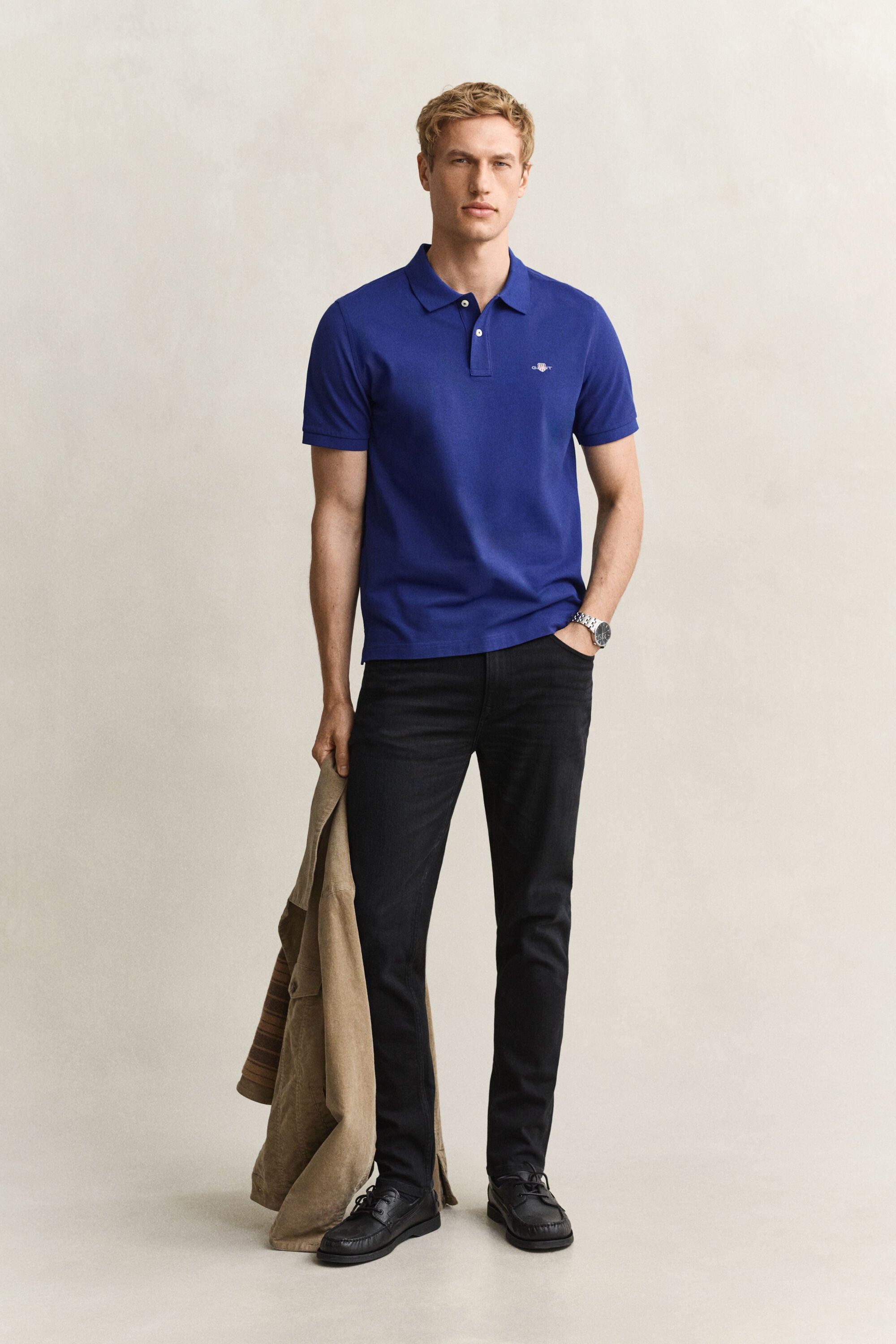 Regular fit ‑mitoitettu pikeepaita