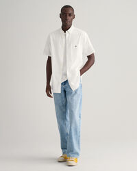 Regular&nbsp;fit ‑mitoitettu lyhythihainen paita puuvillapellavaa