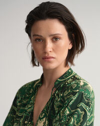 Paisley-pystykaulusmekko