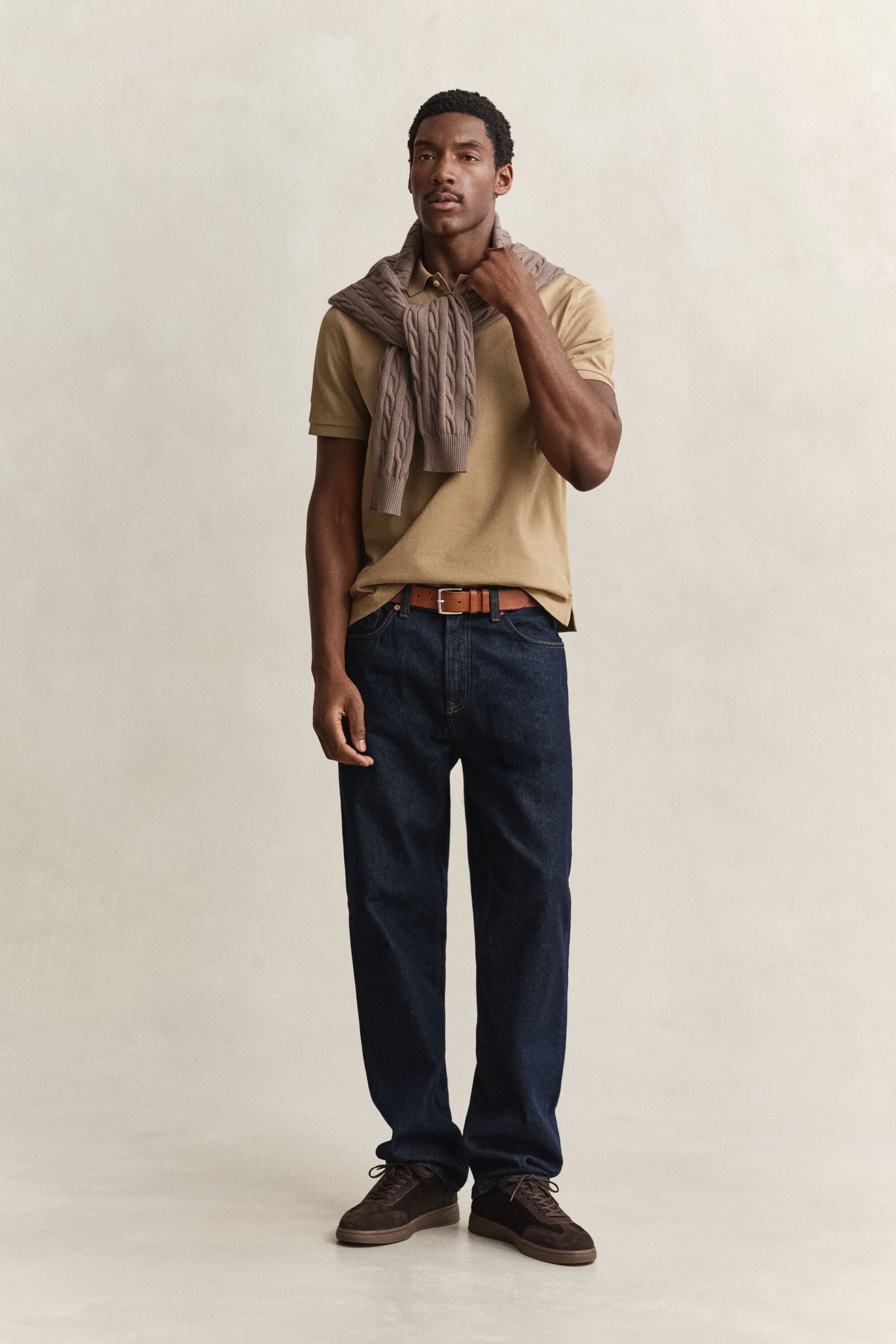 Regular fit ‑mitoitettu pikeepaita