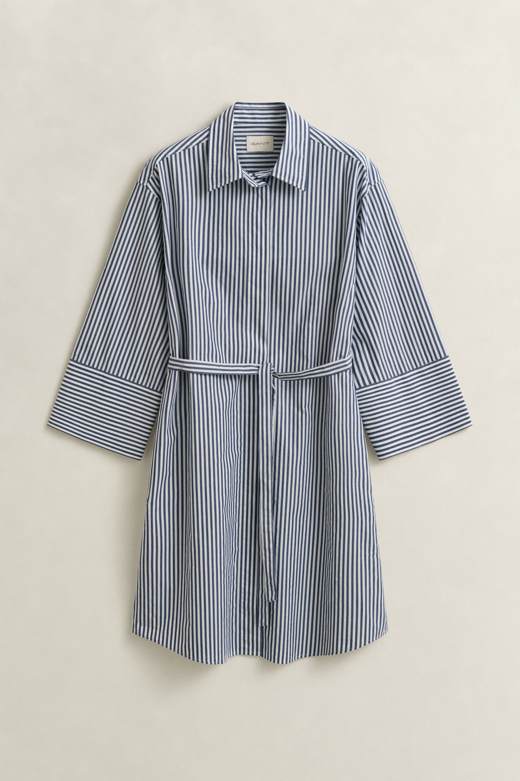 Popliinikankainen raidallinen paitamekko