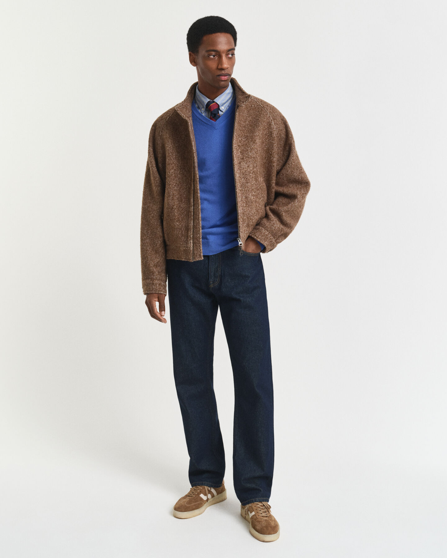 Ohut lampaanvillaneule, v-pääntie