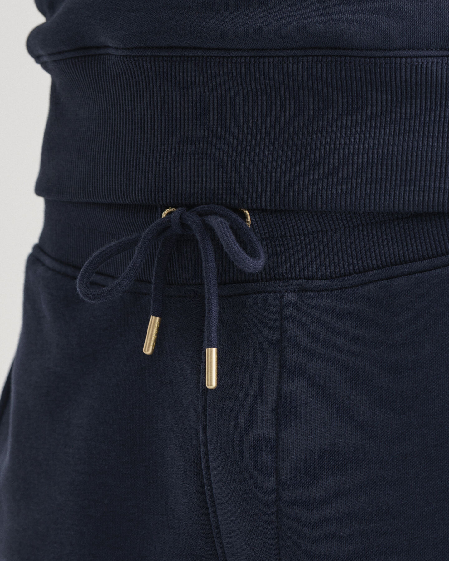 Banner Shield ‑collegehousut