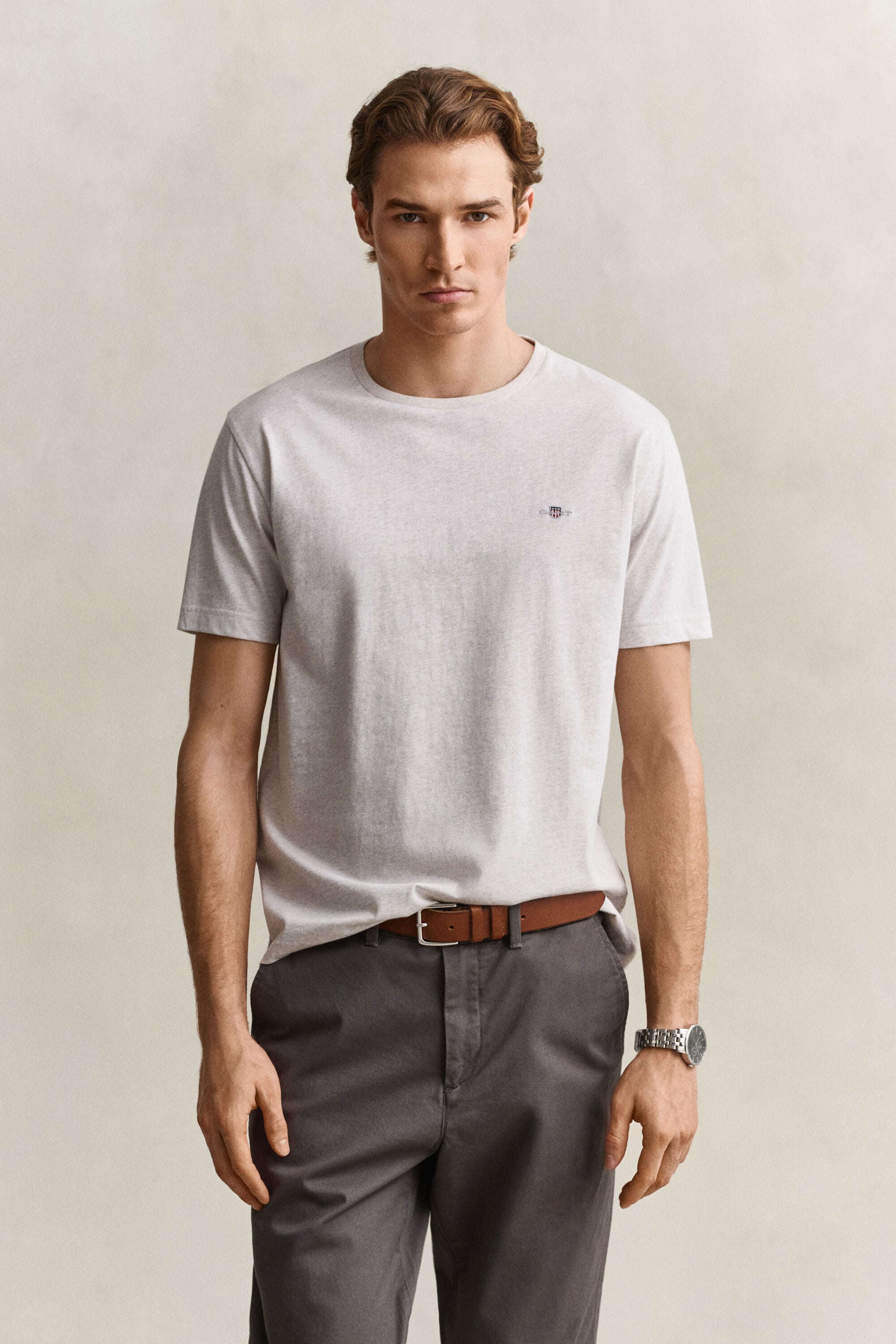 Regular fit ‑mitoitettu Shield-t‑paita