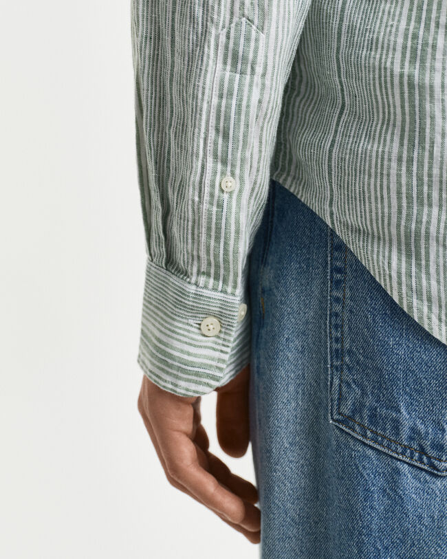 Regular&nbsp;fit ‑mitoitettu kapearaitainen pellavapaita