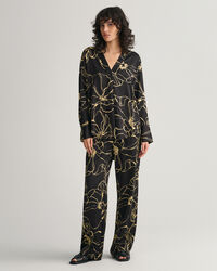 Viivakuvioitu pusero, jossa v-p&auml;&auml;ntie