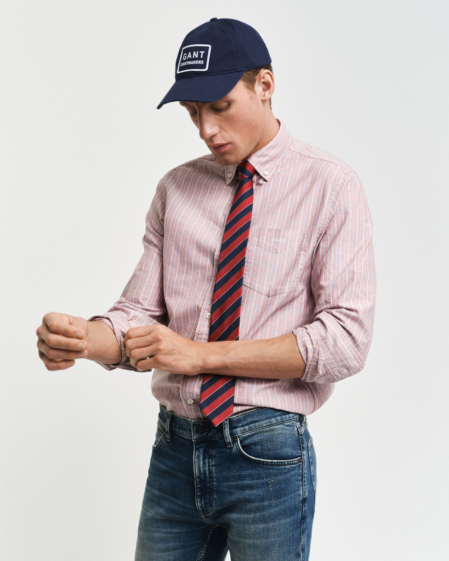 Regular&nbsp;fit ‑mitoitettu raidallinen klassinen oxford-paita