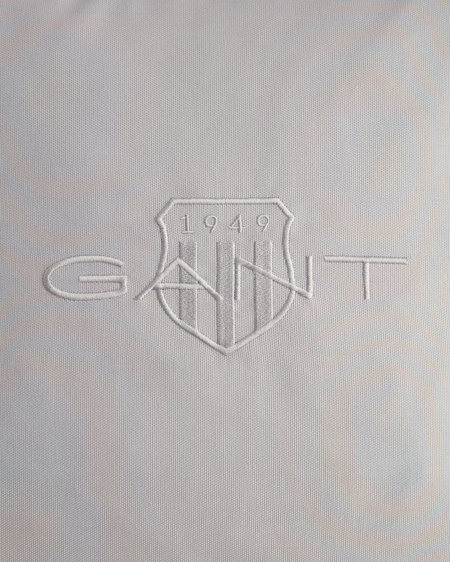 Tonal Archive Shield ‑tyynynpäällinen