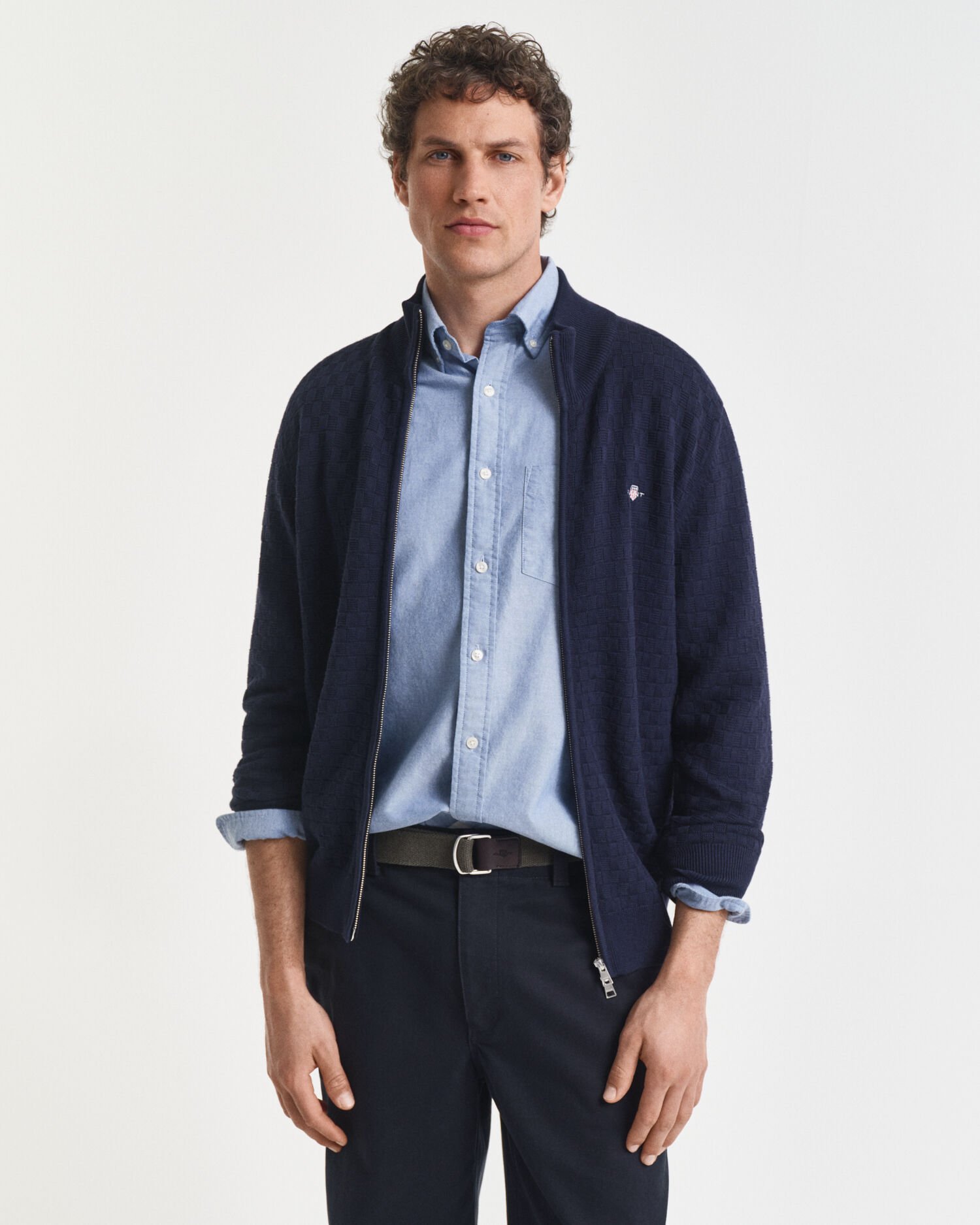 Kohopintainen vetoketjuneule