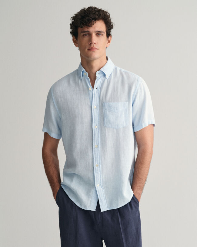 Regular&nbsp;fit ‑mitoitettu lyhythihainen kohopintainen puuvilla-pellavapaita