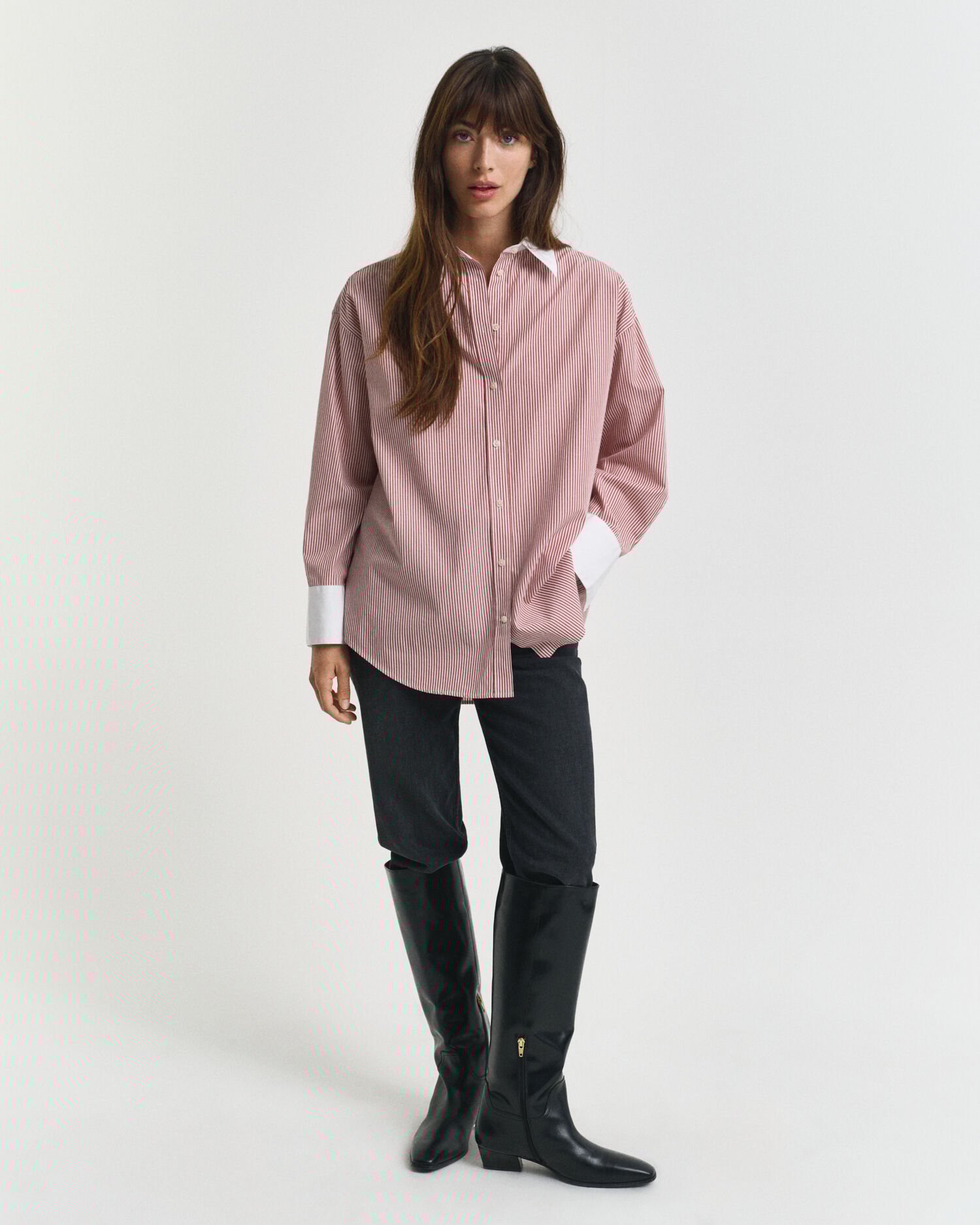 Oversized fit ‑mitoitettu raitapaita, kontrastivärinen kaulus