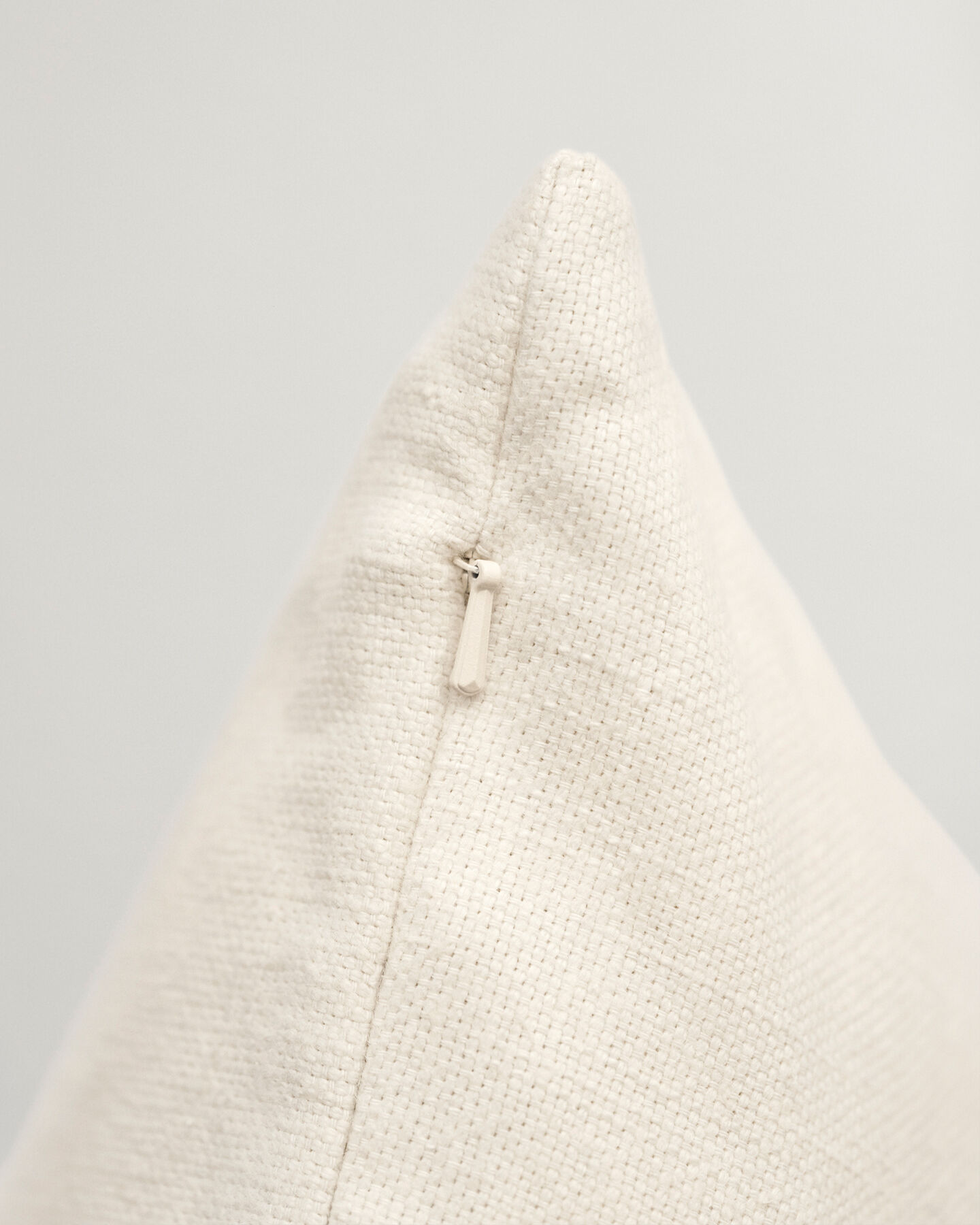 Tonal Crest -tyynynpäällinen