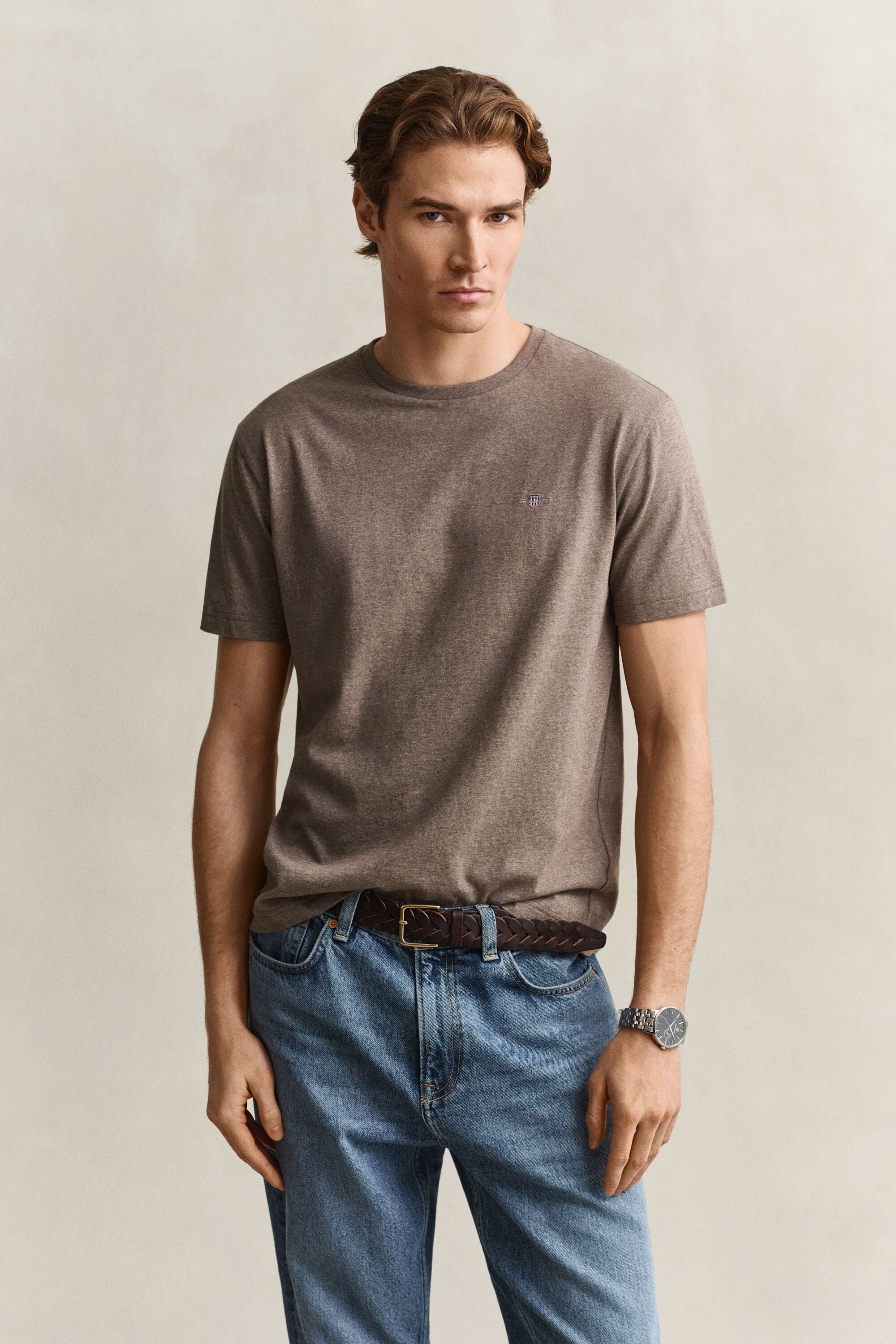 Regular fit ‑mitoitettu Shield-t‑paita